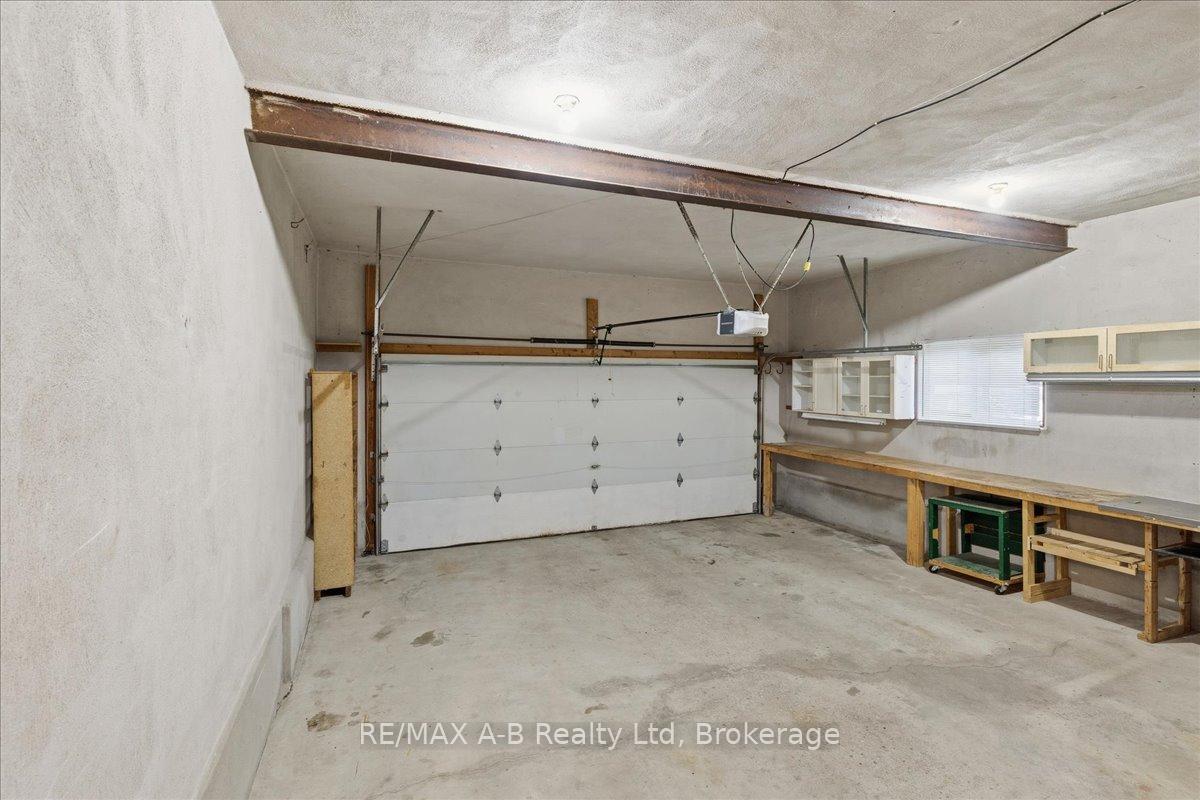 Photo 41 of 86 Windemere Crescent, Stratford — HOMEH
