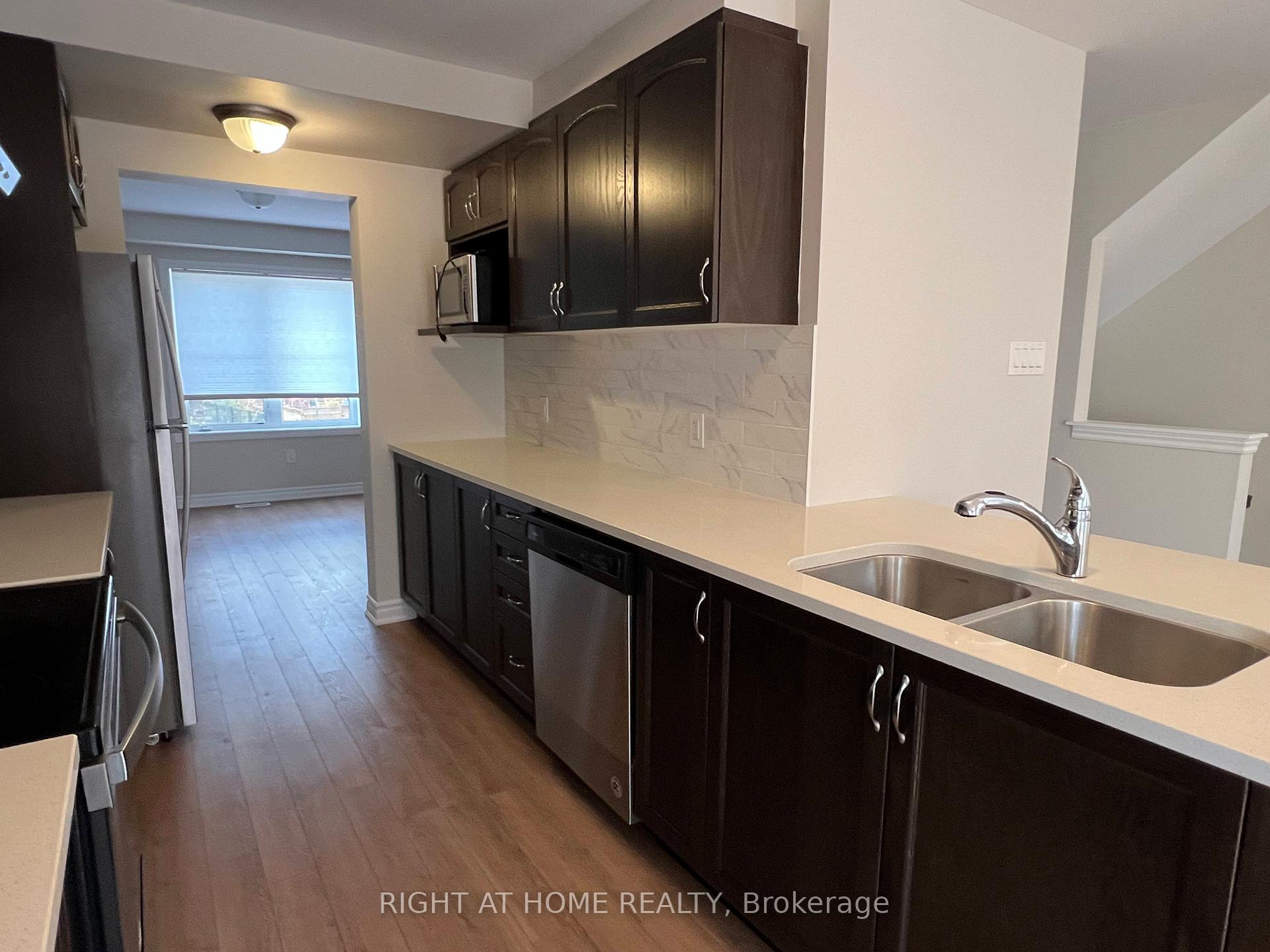 Photo 8 of 195 Harmattan Avenue, Ottawa, Stittsville (North) — HOMEH