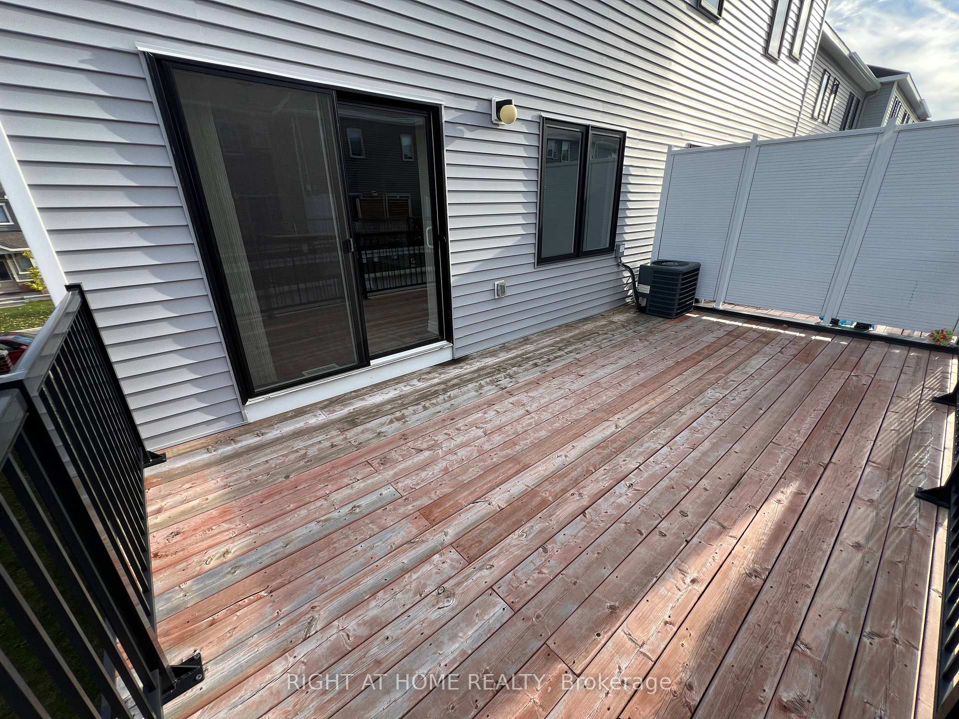 Photo 12 of 195 Harmattan Avenue, Ottawa, Stittsville (North) — HOMEH