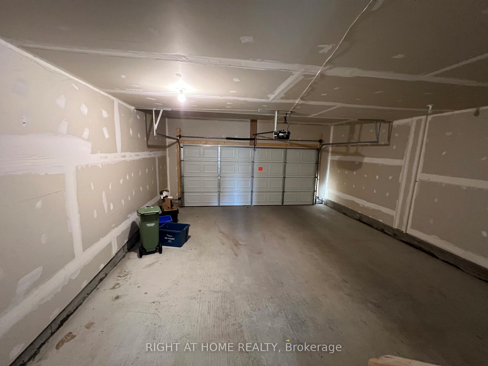 Photo 33 of 195 Harmattan Avenue, Ottawa, Stittsville (North) — HOMEH