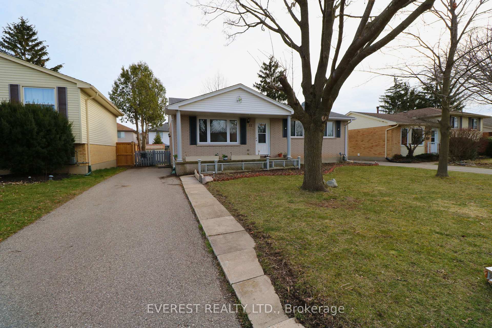 Photo 1 of 22 Leger Avenue, St. Thomas — HOMEH
