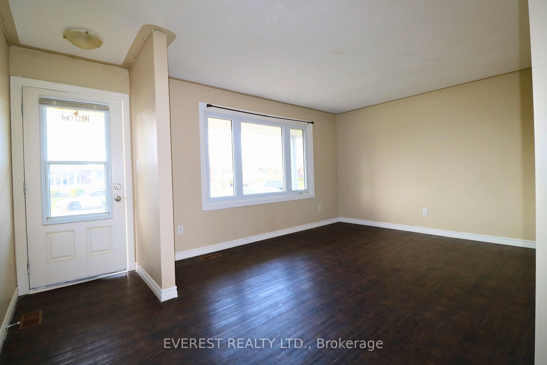 Photo 2 of 22 Leger Avenue, St. Thomas — HOMEH