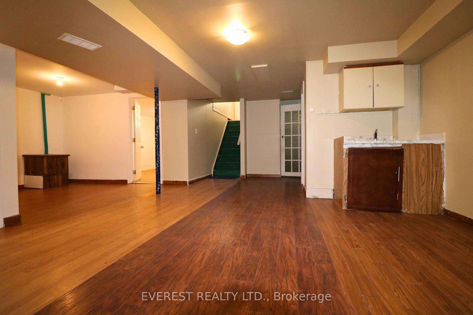 Photo 3 of 22 Leger Avenue, St. Thomas — HOMEH