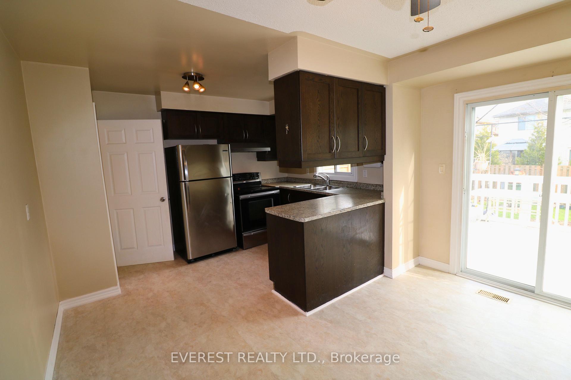 Photo 6 of 22 Leger Avenue, St. Thomas — HOMEH