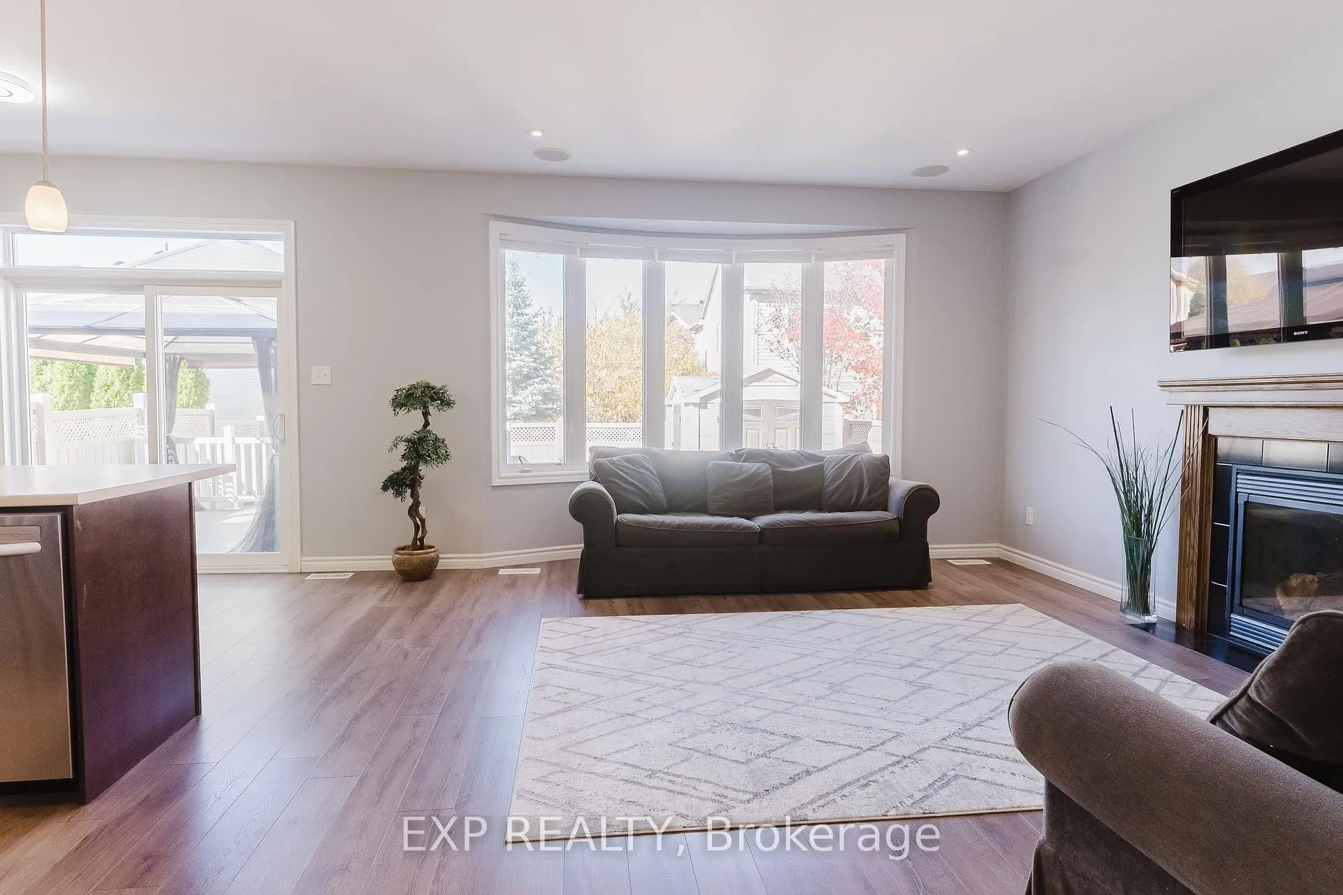 Photo 11 of 1821 Maple Grove Road, Ottawa, Stittsville (North) — HOMEH