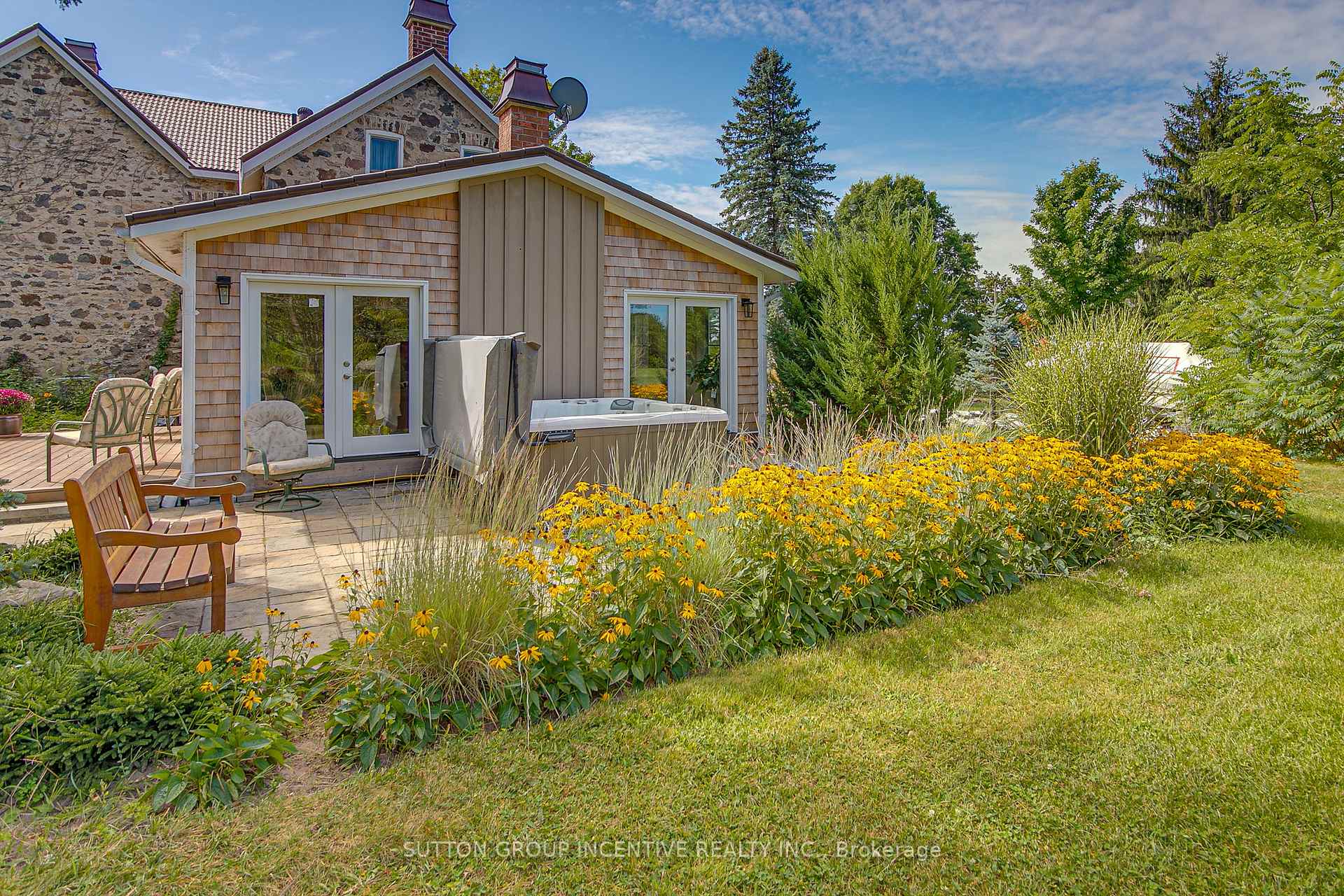 Photo 48 of 1680 Hwy 26, Springwater, Rural Springwater — HOMEH