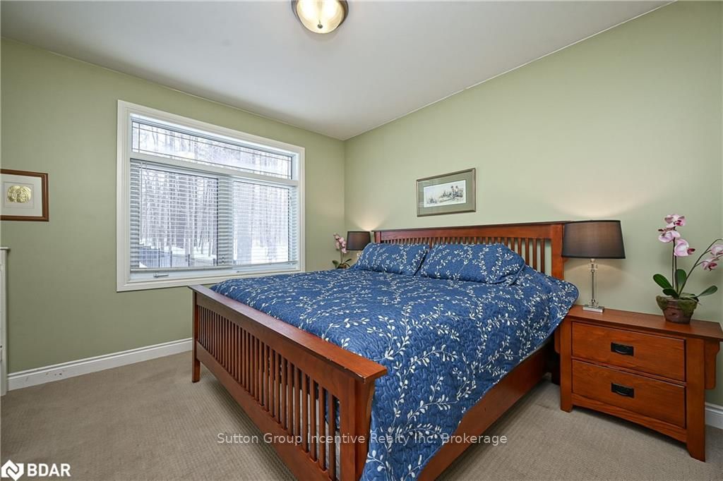 Photo 16 of 28 Laddie Lane, Springwater, Anten Mills — HOMEH
