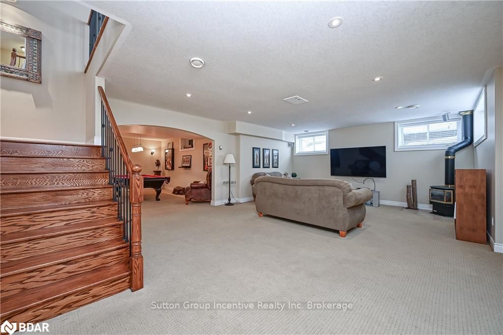 Photo 19 of 28 Laddie Lane, Springwater, Anten Mills — HOMEH