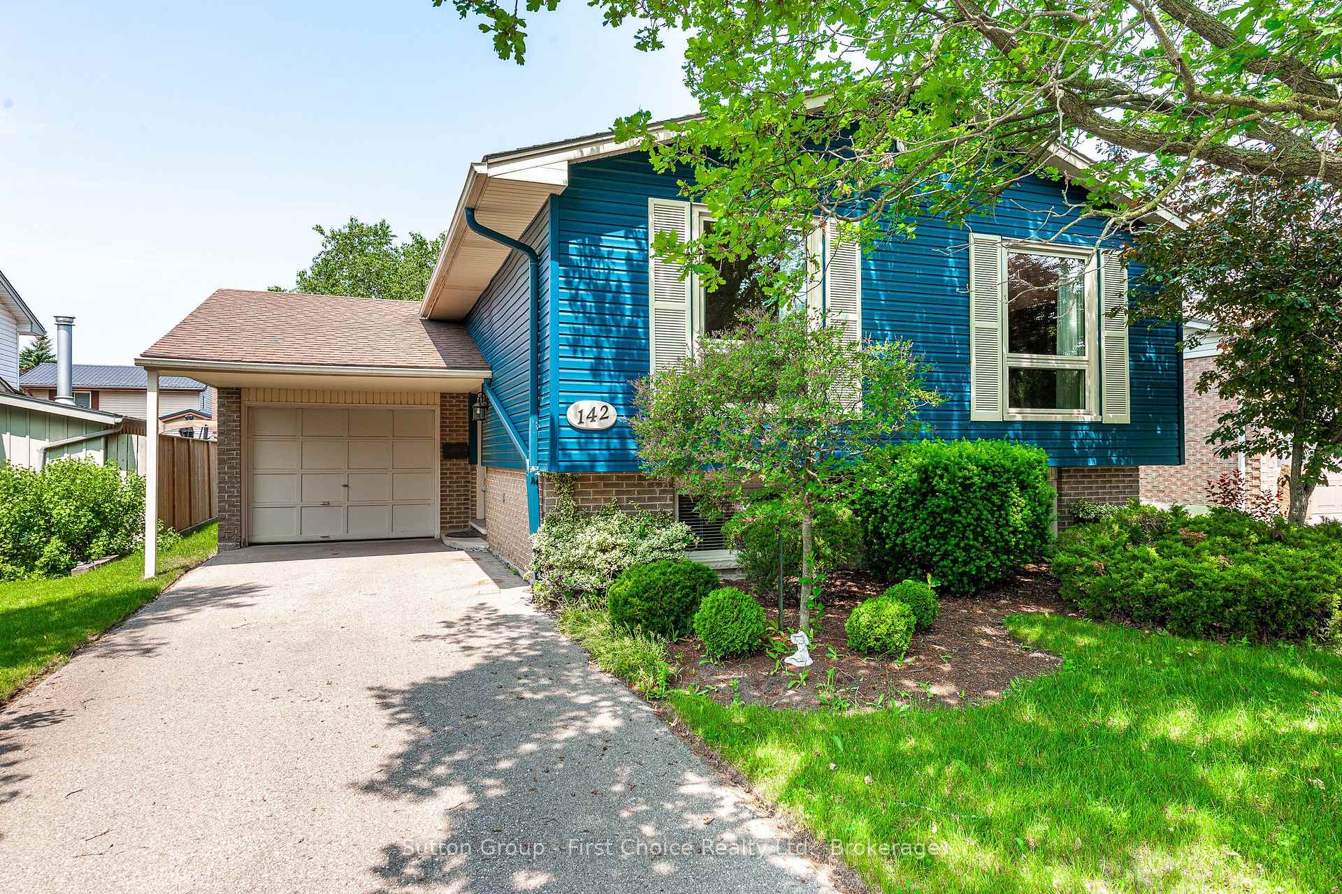Front of 142 Kenner Crescent