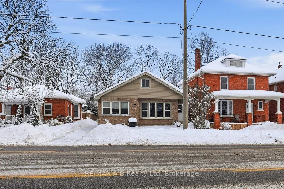 Photo 4 of 296 Huron Street, Stratford — HOMEH