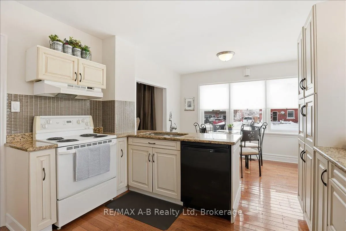 Photo 15 of 296 Huron Street, Stratford — HOMEH