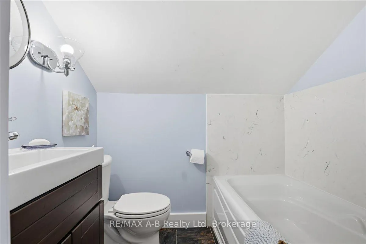 Photo 29 of 296 Huron Street, Stratford — HOMEH