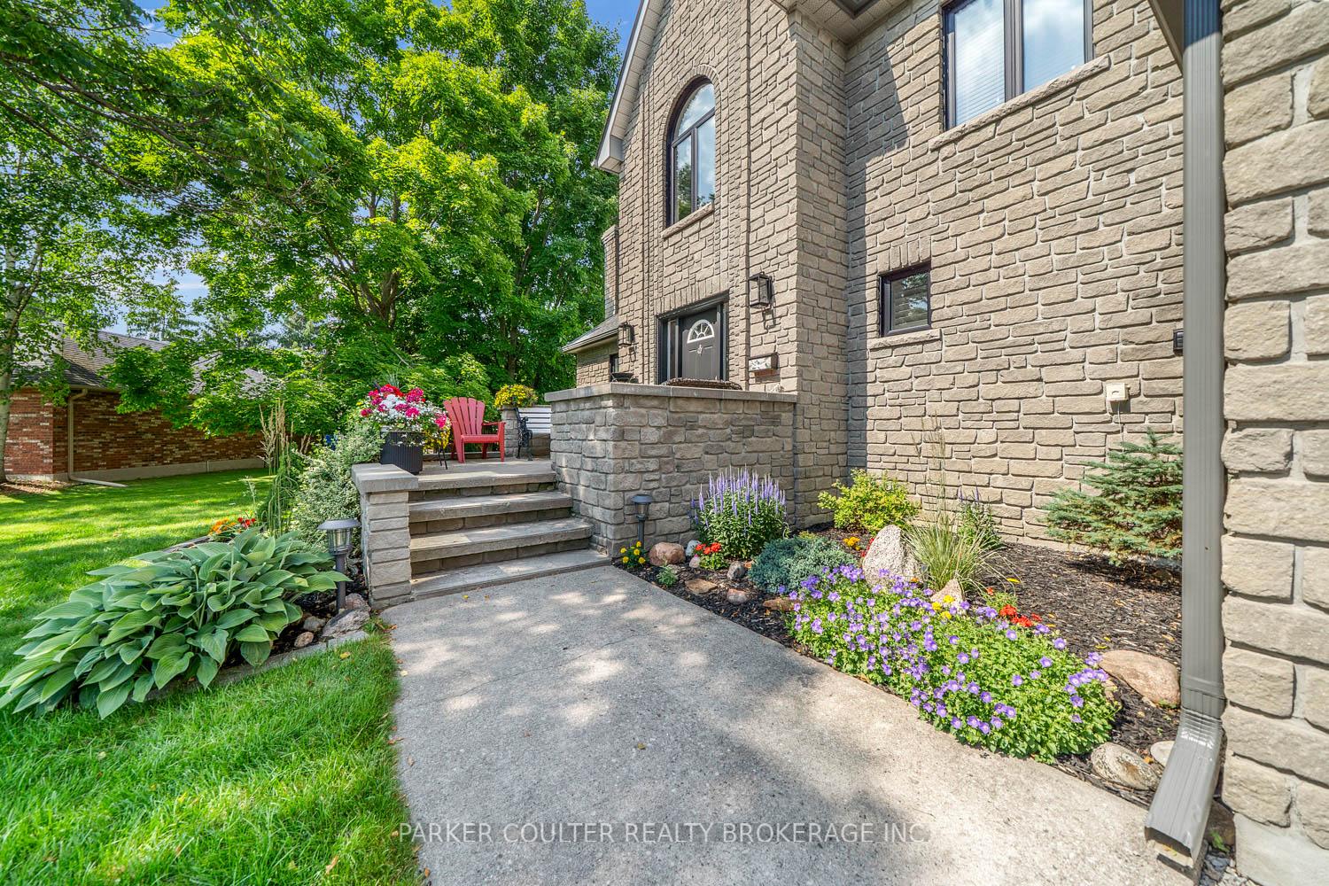 Photo 4 of 10 Duffy's Court, Springwater, Snow Valley — HOMEH