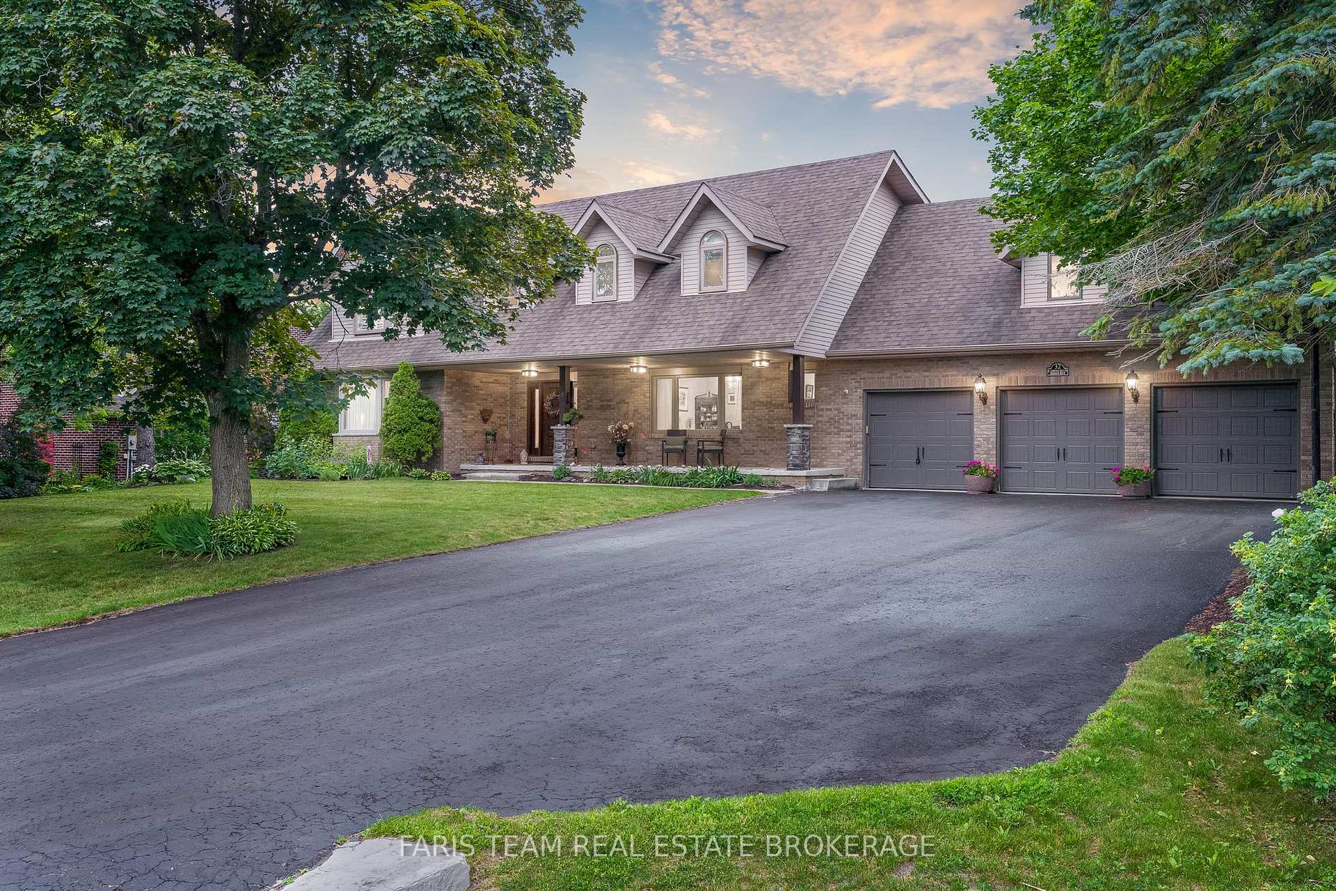 Photo 1 of 32 Cairns Boulevard, Springwater, Midhurst — HOMEH