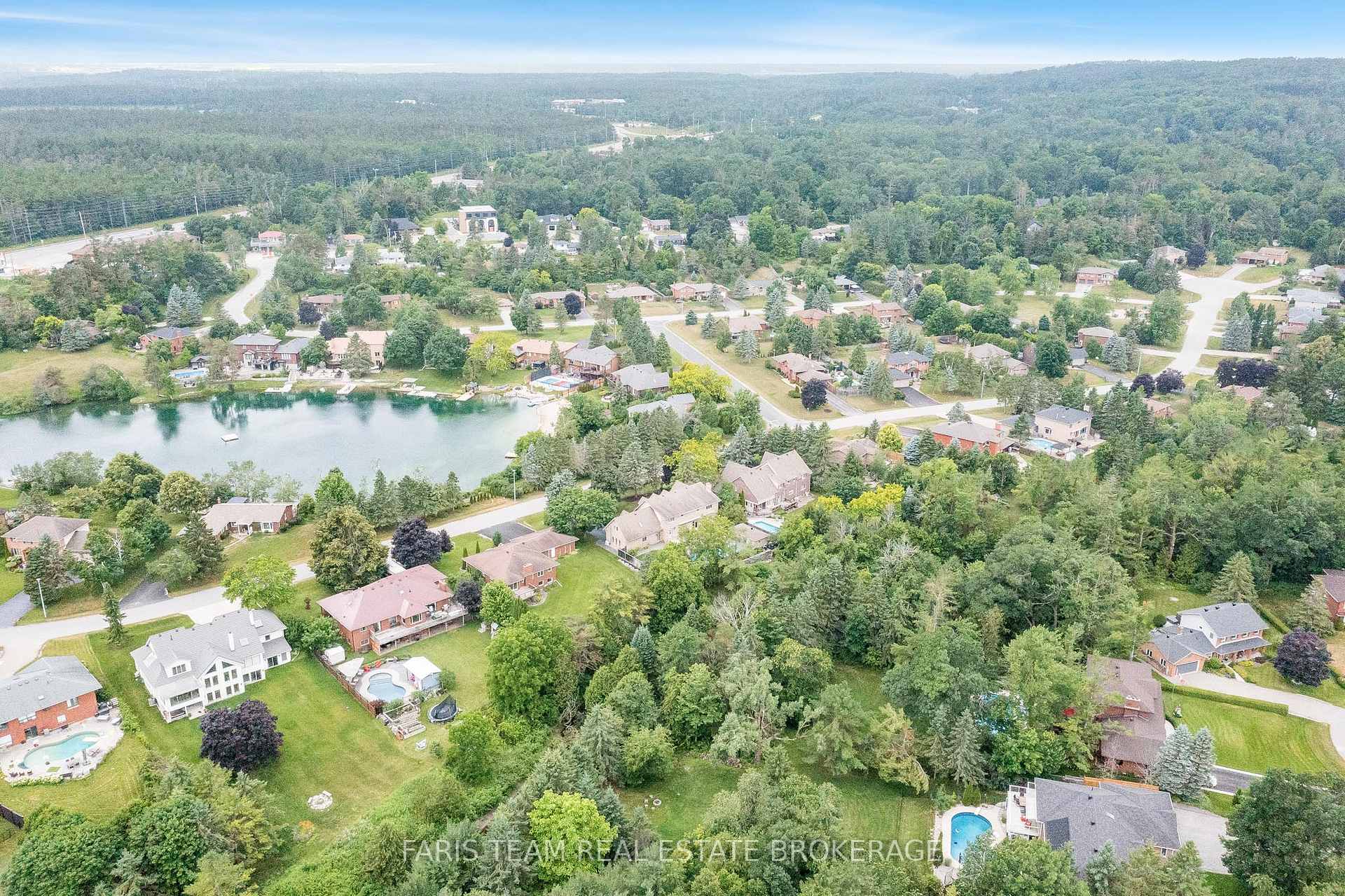 Photo 38 of 32 Cairns Boulevard, Springwater, Midhurst — HOMEH
