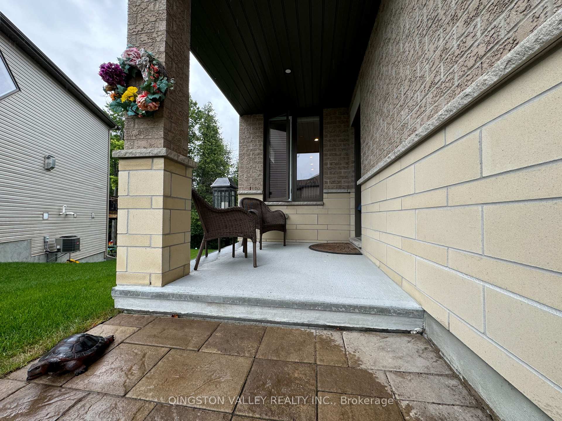 Photo 2 of 58 Porter Street, Ottawa, Stittsville (South) — HOMEH