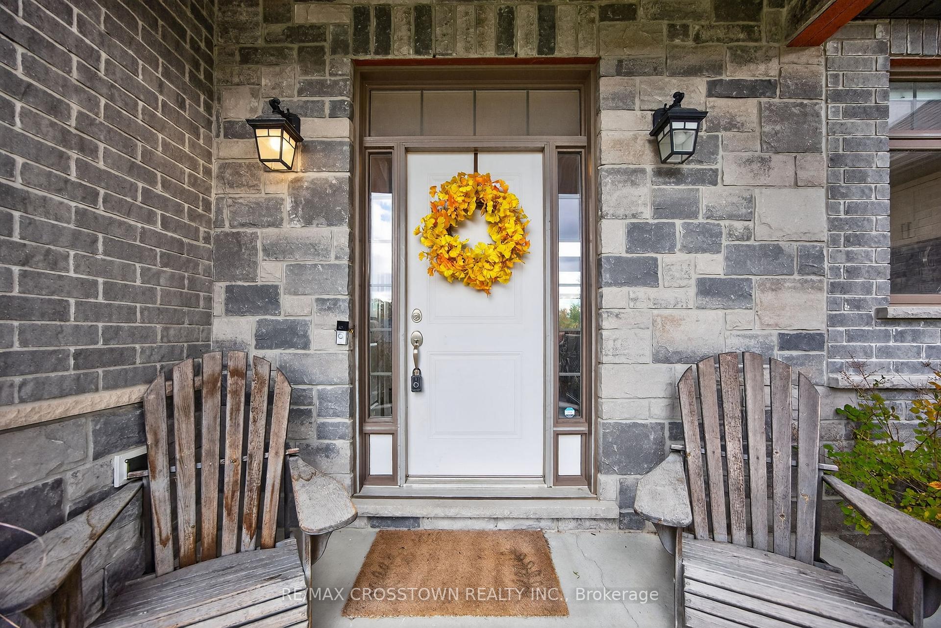 Photo 4 of 72 Glenhuron Drive, Springwater, Midhurst — HOMEH