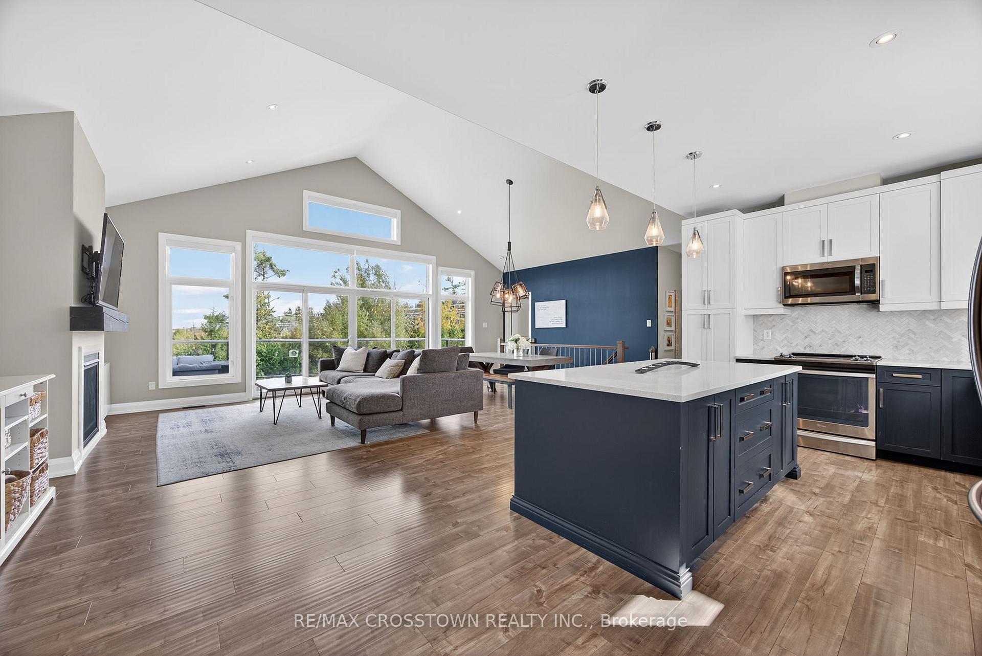 Photo 5 of 72 Glenhuron Drive, Springwater, Midhurst — HOMEH