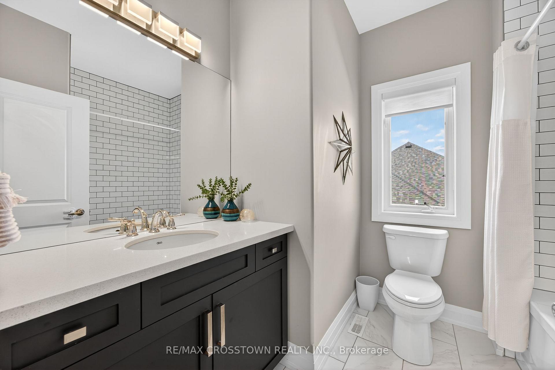 Photo 18 of 72 Glenhuron Drive, Springwater, Midhurst — HOMEH