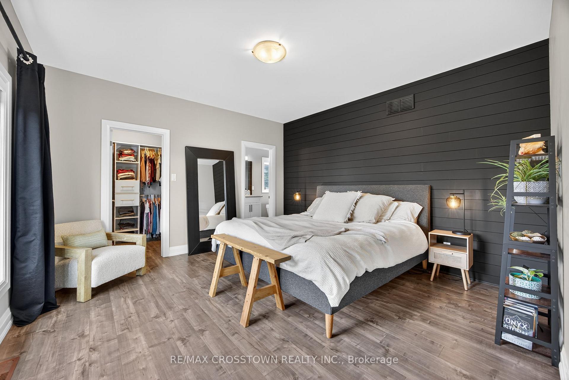 Photo 19 of 72 Glenhuron Drive, Springwater, Midhurst — HOMEH