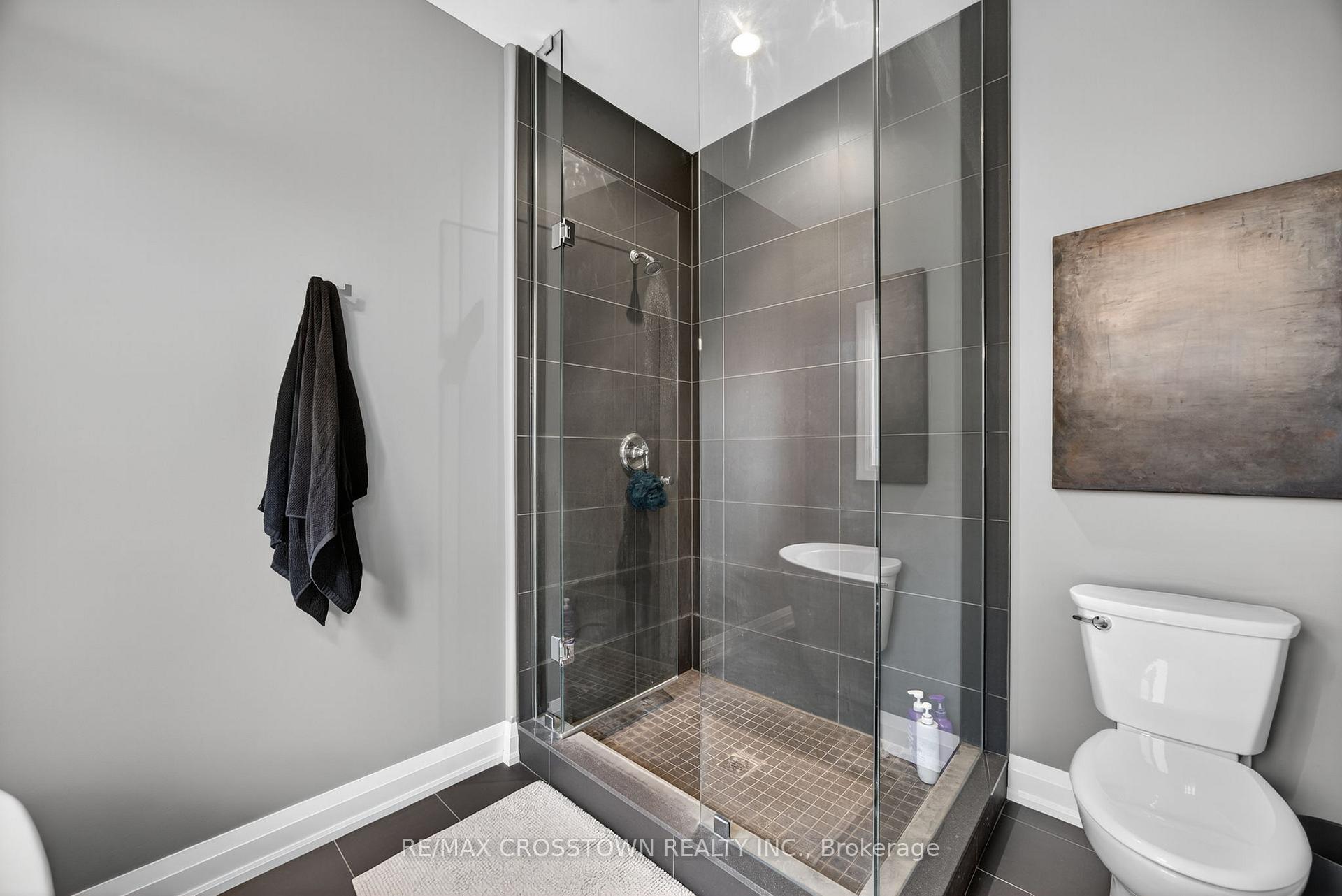 Photo 22 of 72 Glenhuron Drive, Springwater, Midhurst — HOMEH