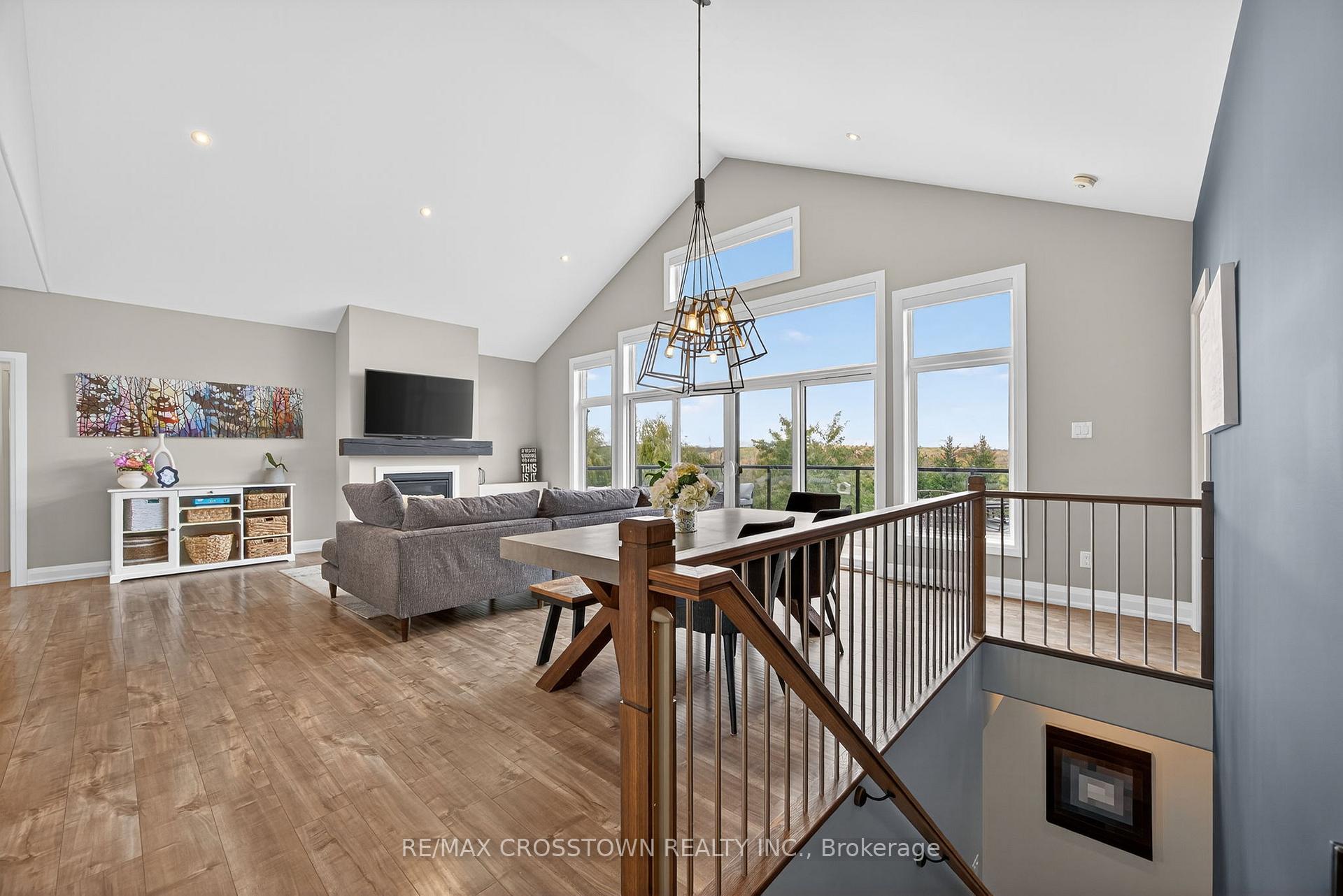 Photo 25 of 72 Glenhuron Drive, Springwater, Midhurst — HOMEH