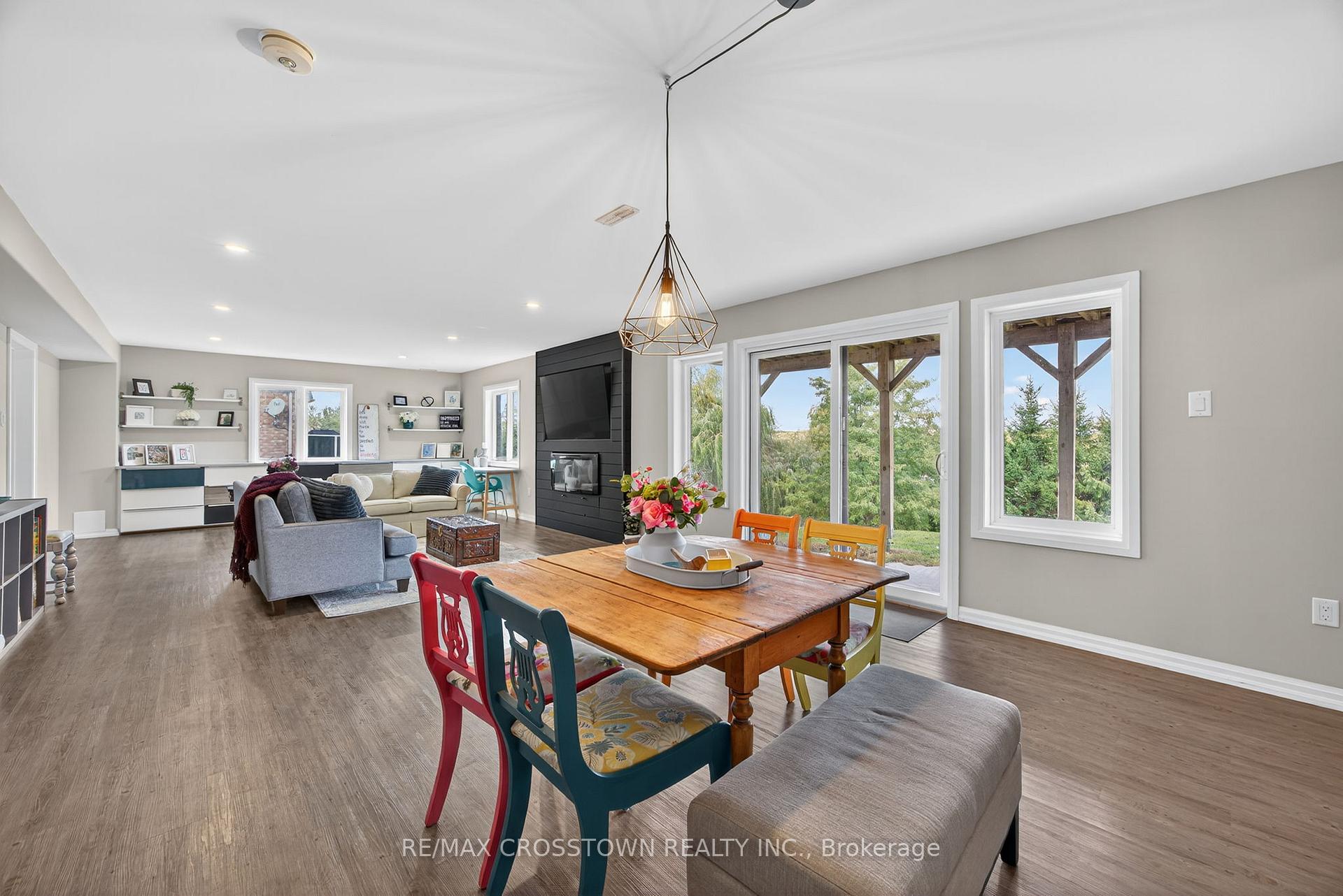 Photo 28 of 72 Glenhuron Drive, Springwater, Midhurst — HOMEH