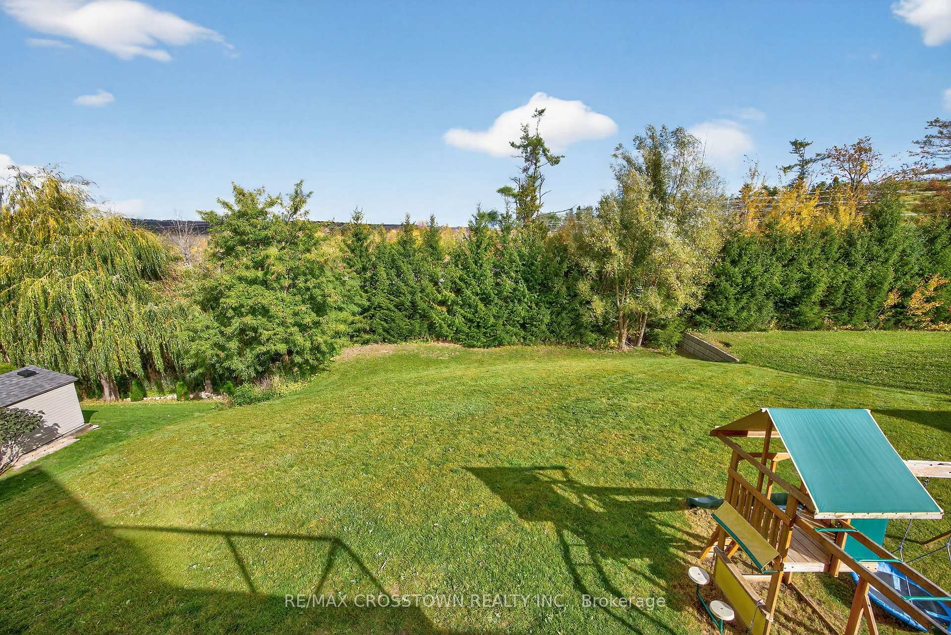 Photo 38 of 72 Glenhuron Drive, Springwater, Midhurst — HOMEH