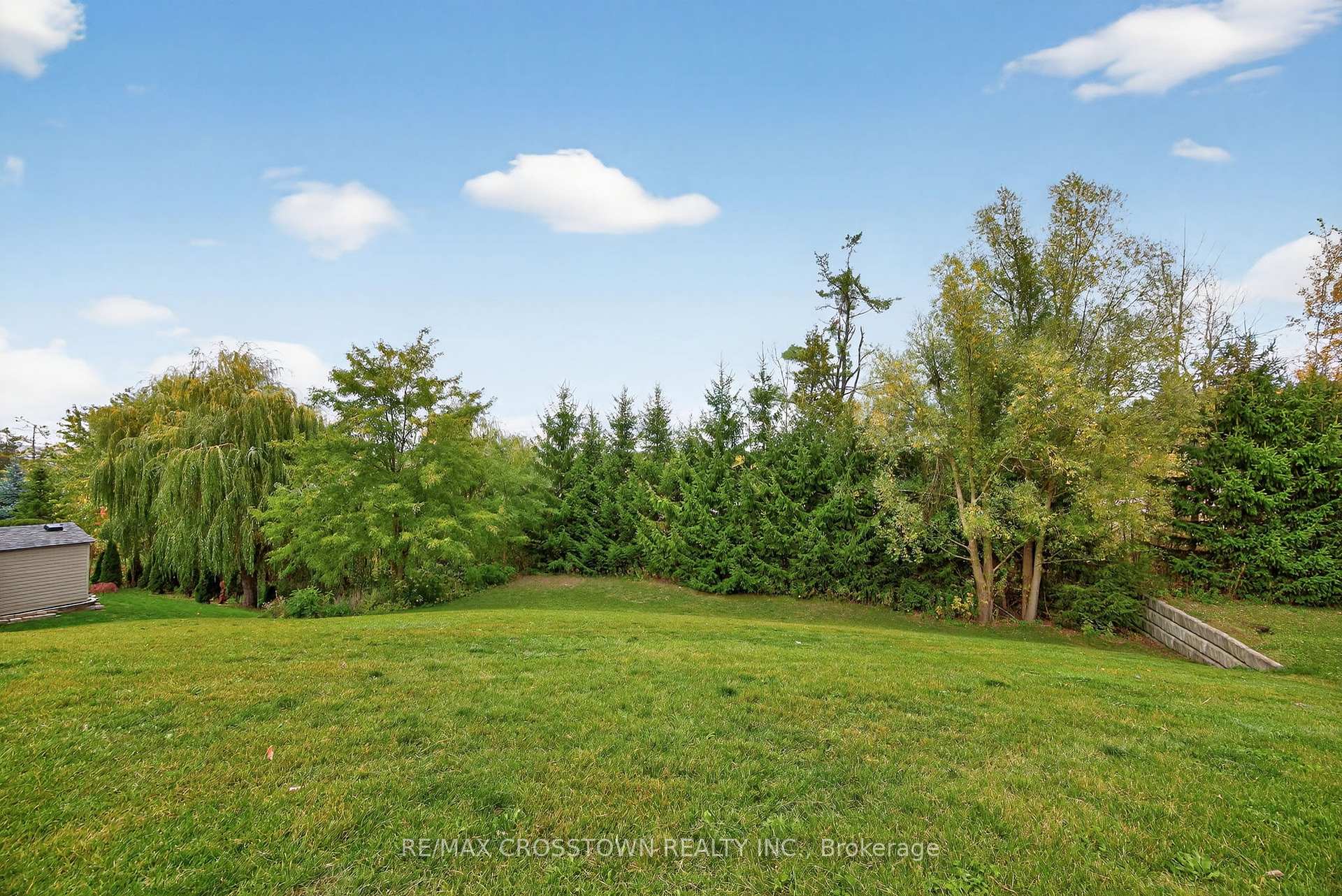 Photo 39 of 72 Glenhuron Drive, Springwater, Midhurst — HOMEH