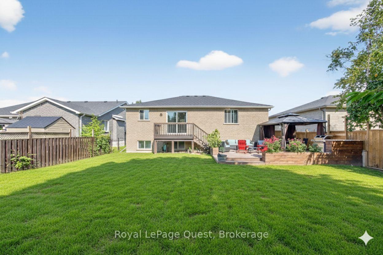 Photo 9 of 13 Graham Street, Springwater, Elmvale — HOMEH