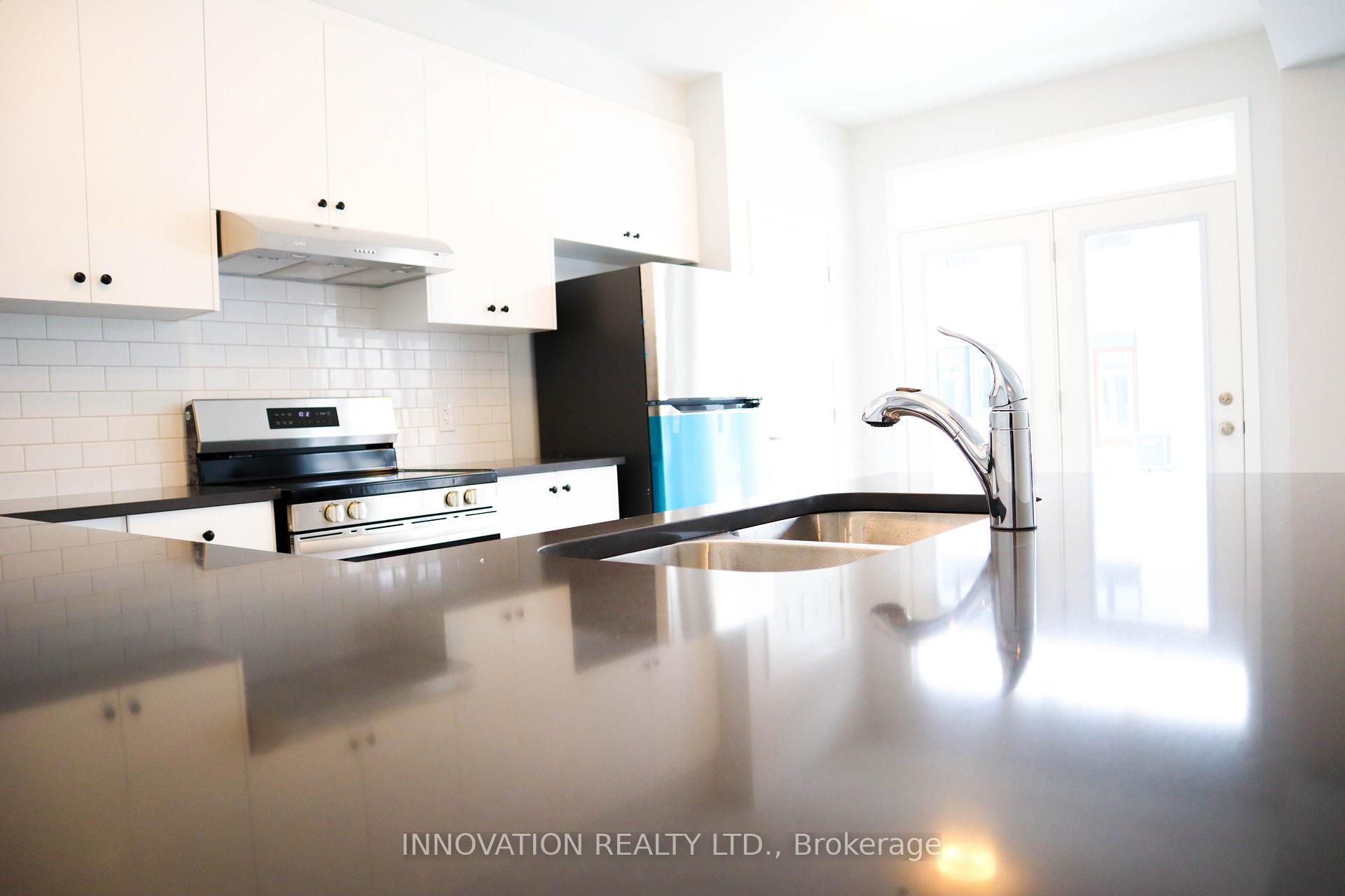 Photo 4 of 1062 Curraglass Walk, Ottawa, Stittsville (North) — HOMEH