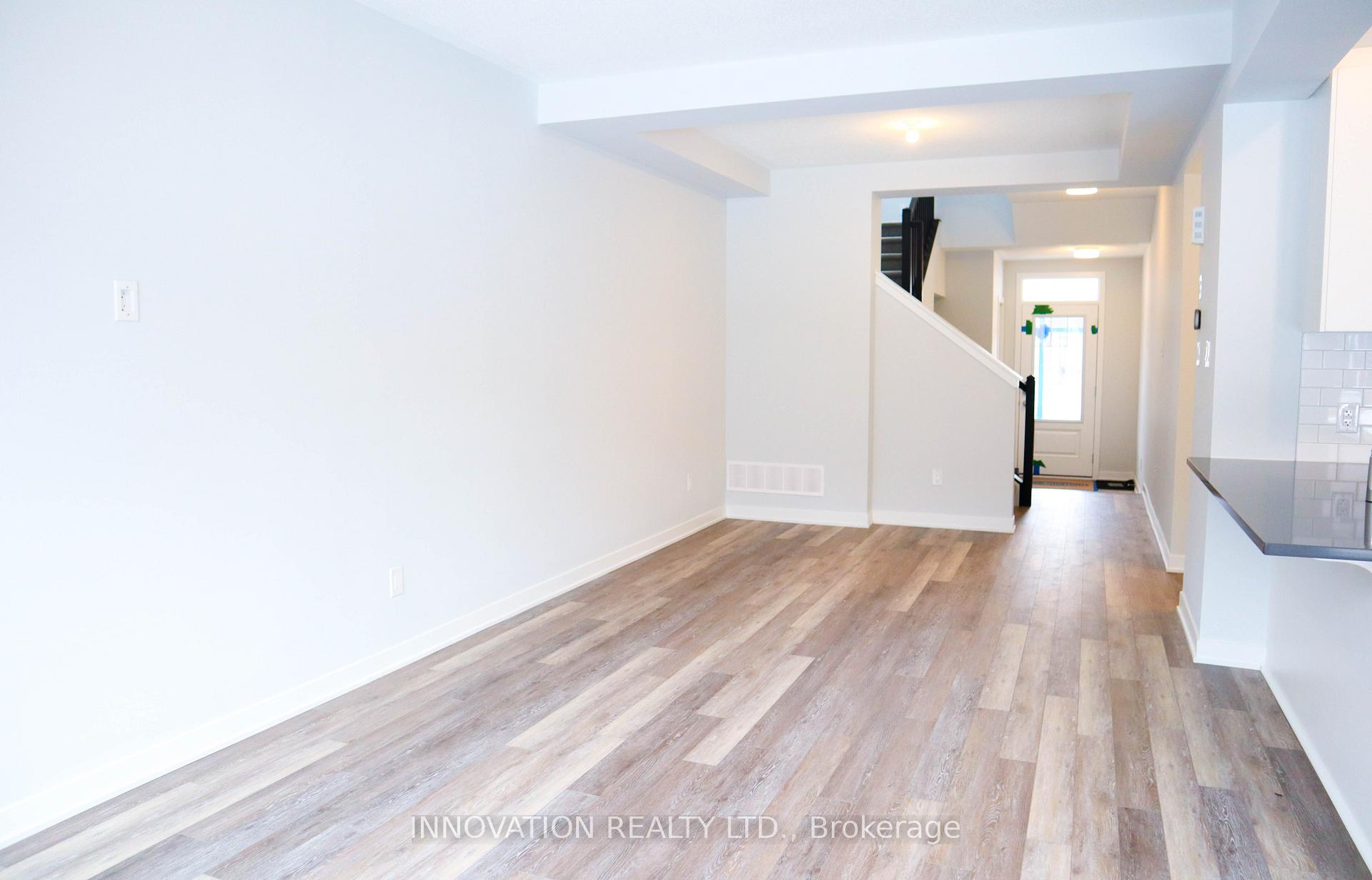 Photo 5 of 1062 Curraglass Walk, Ottawa, Stittsville (North) — HOMEH