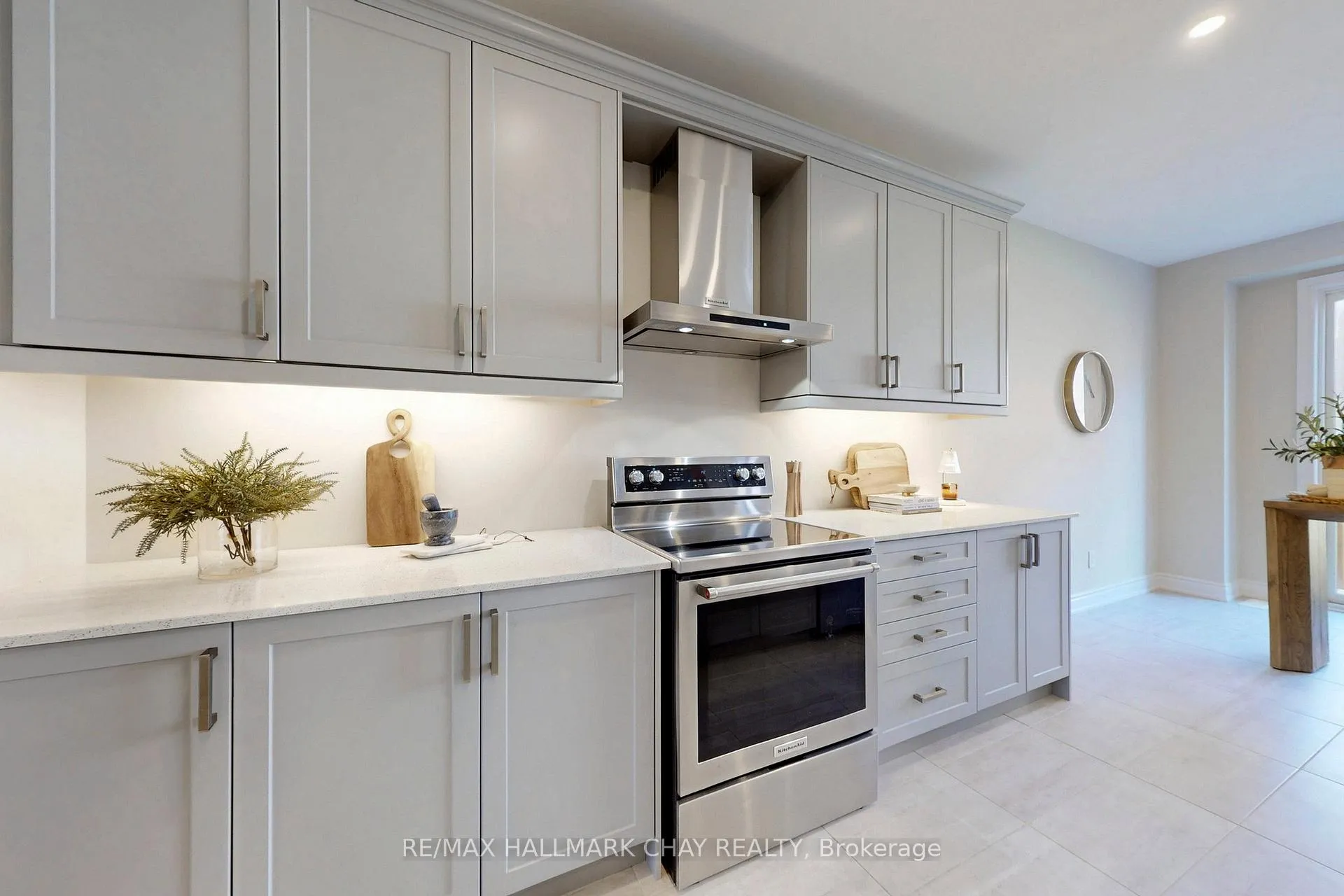 Photo 14 of 109 Bearberry Road, Springwater, Midhurst — HOMEH