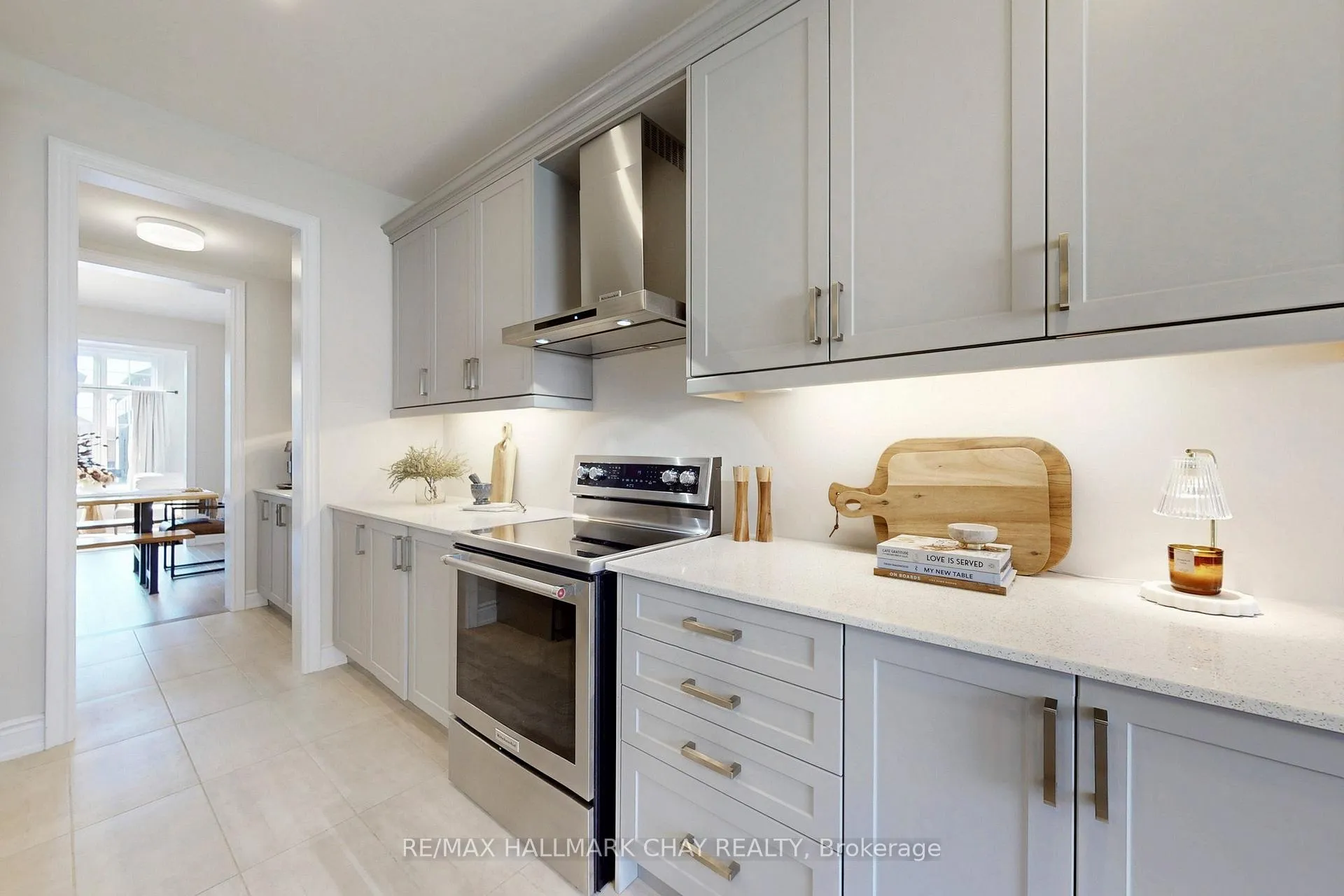 Photo 15 of 109 Bearberry Road, Springwater, Midhurst — HOMEH