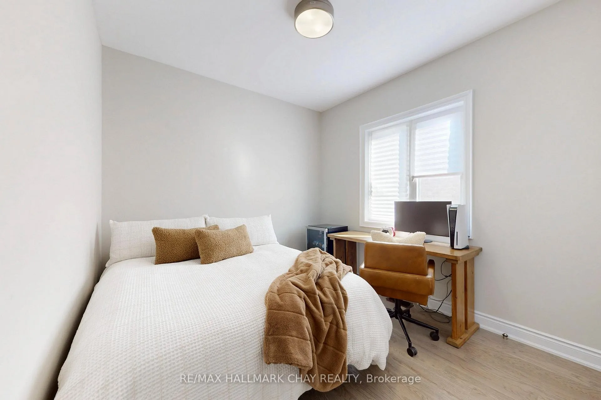 Photo 28 of 109 Bearberry Road, Springwater, Midhurst — HOMEH
