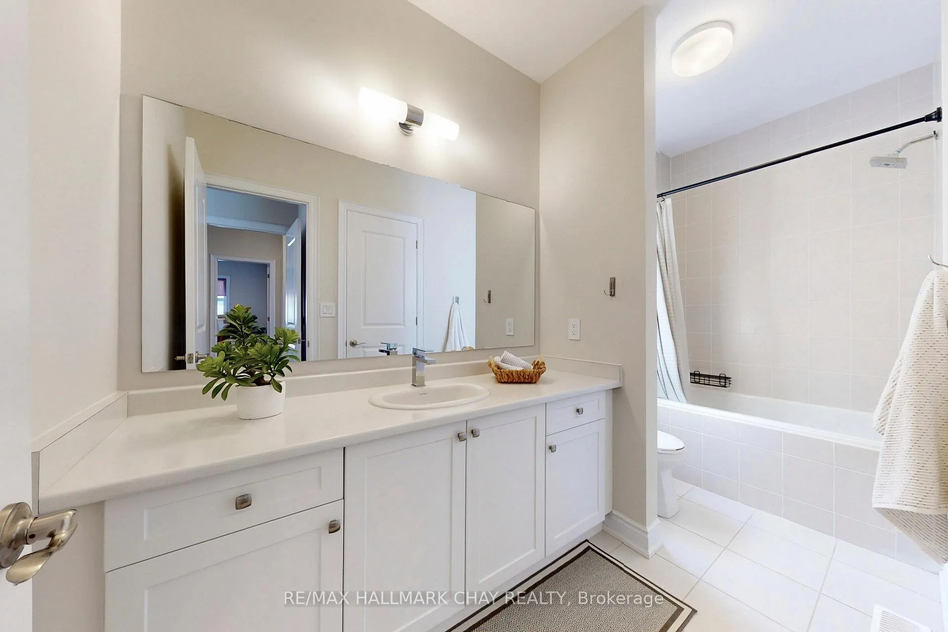 Photo 29 of 109 Bearberry Road, Springwater, Midhurst — HOMEH