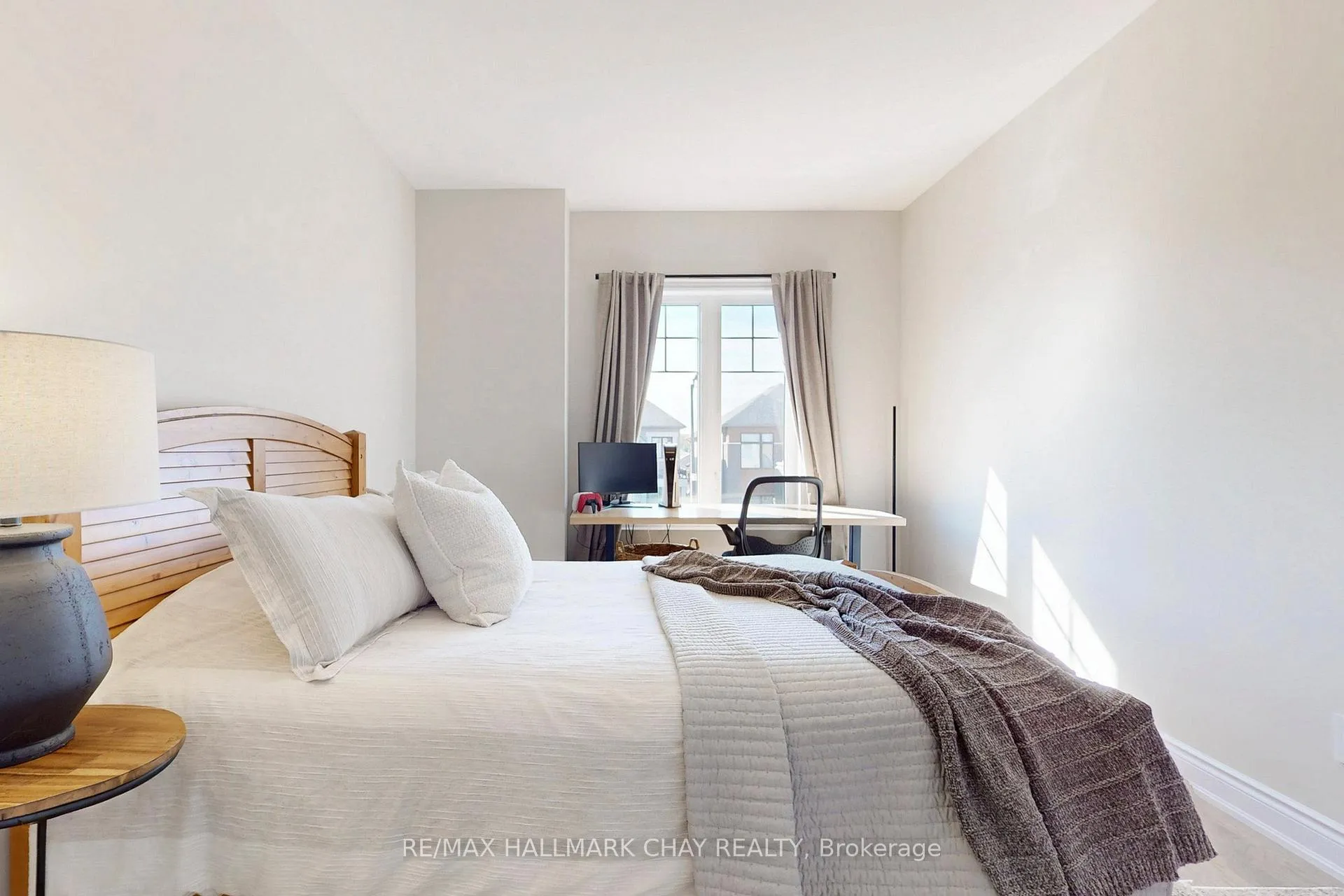 Photo 31 of 109 Bearberry Road, Springwater, Midhurst — HOMEH