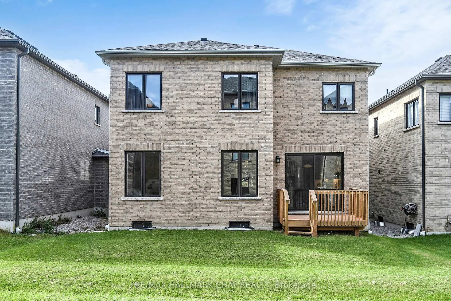 Photo 37 of 109 Bearberry Road, Springwater, Midhurst — HOMEH