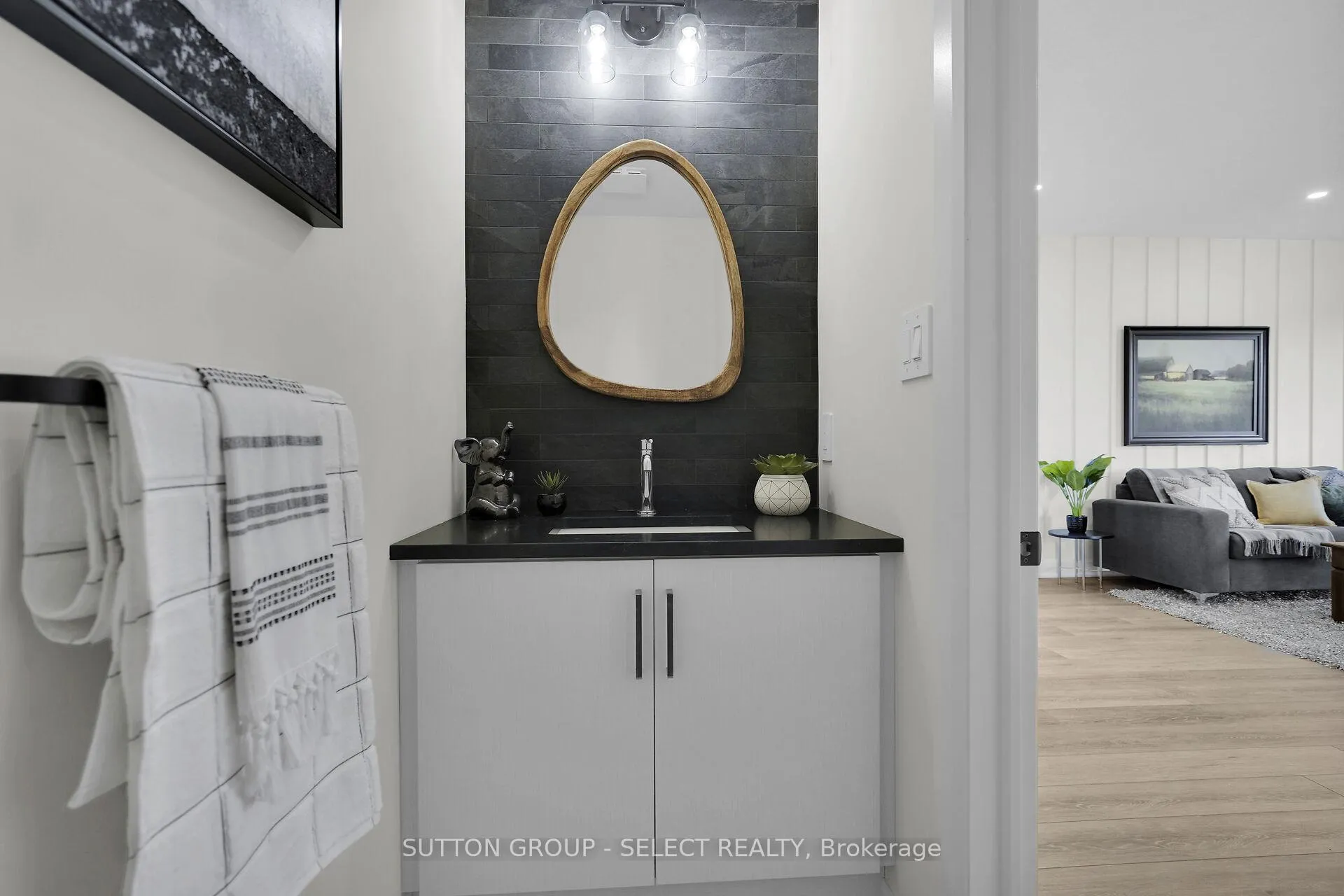 Photo 19 of 44 Lucas Road, St. Thomas — HOMEH