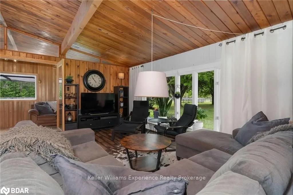 Photo 6 of 1398 Old Second Road North, Springwater, Rural Springwater — HOMEH