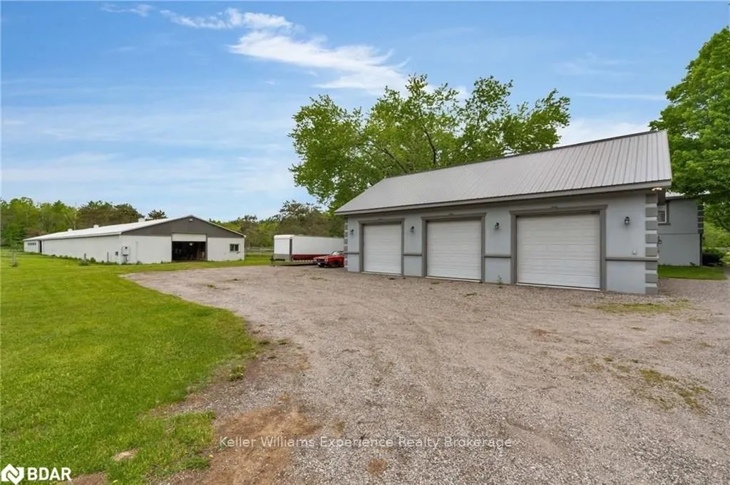 Photo 14 of 1398 Old Second Road North, Springwater, Rural Springwater — HOMEH