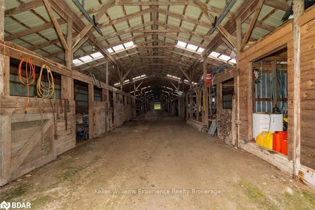 Photo 30 of 1398 Old Second Road North, Springwater, Rural Springwater — HOMEH