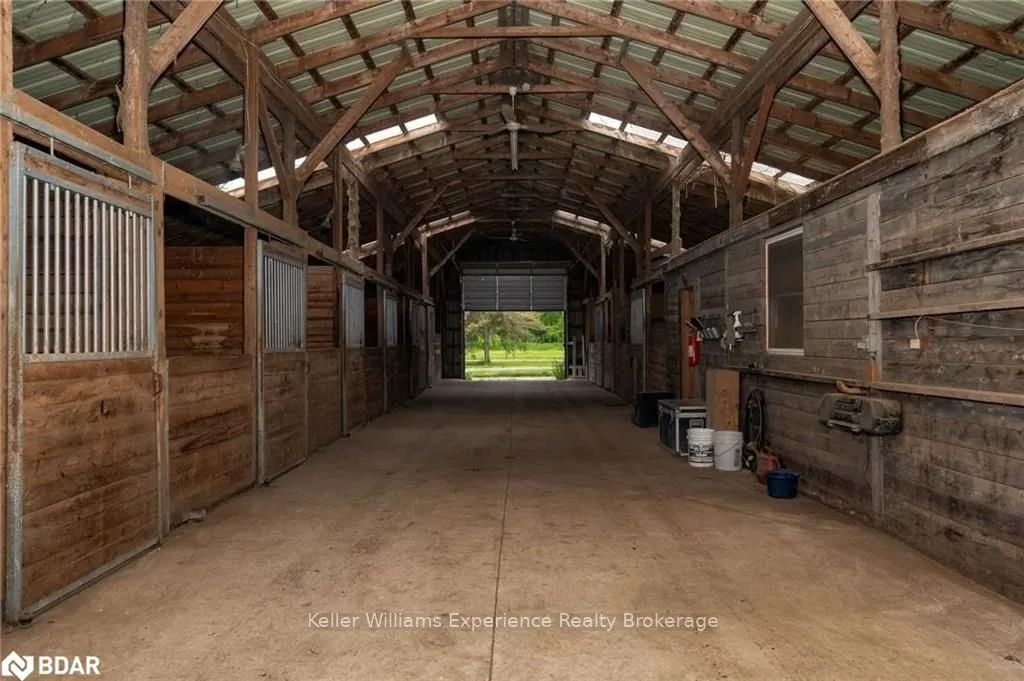 Photo 31 of 1398 Old Second Road North, Springwater, Rural Springwater — HOMEH