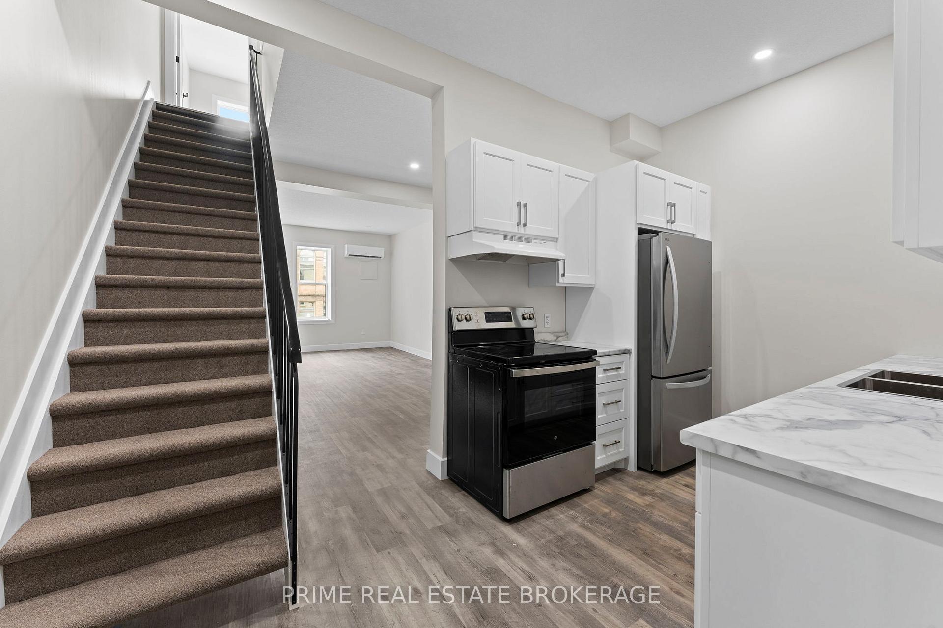 Photo 9 of Unit 8, 539 Talbot Street, St. Thomas — HOMEH