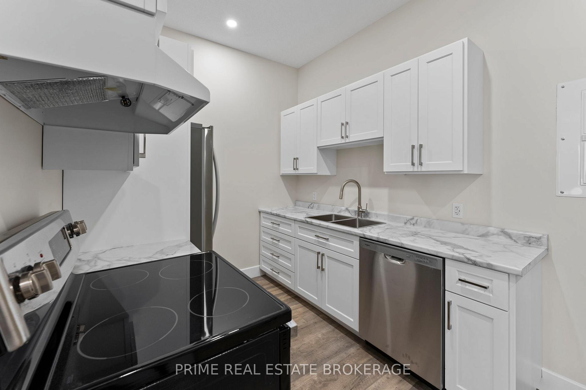 Photo 11 of Unit 8, 539 Talbot Street, St. Thomas — HOMEH