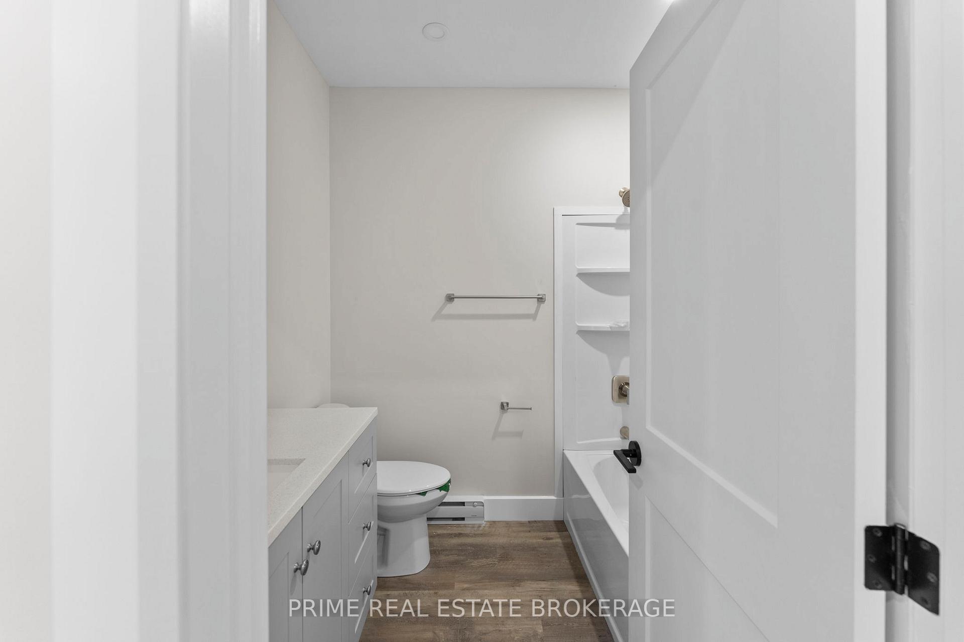 Photo 21 of Unit 8, 539 Talbot Street, St. Thomas — HOMEH