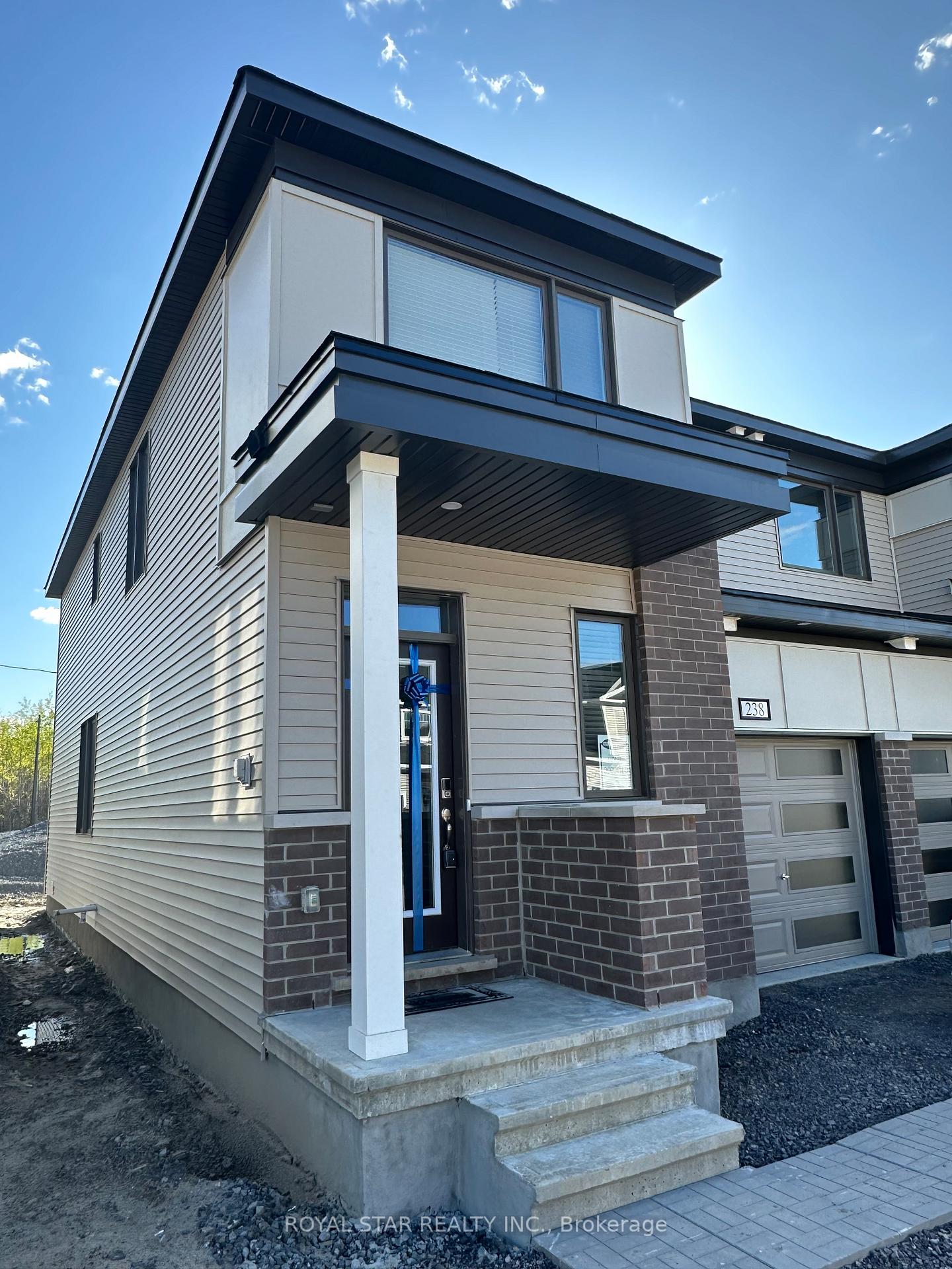 Photo 2 of 238 Billrian Crescent, Ottawa, Stittsville (North) — HOMEH