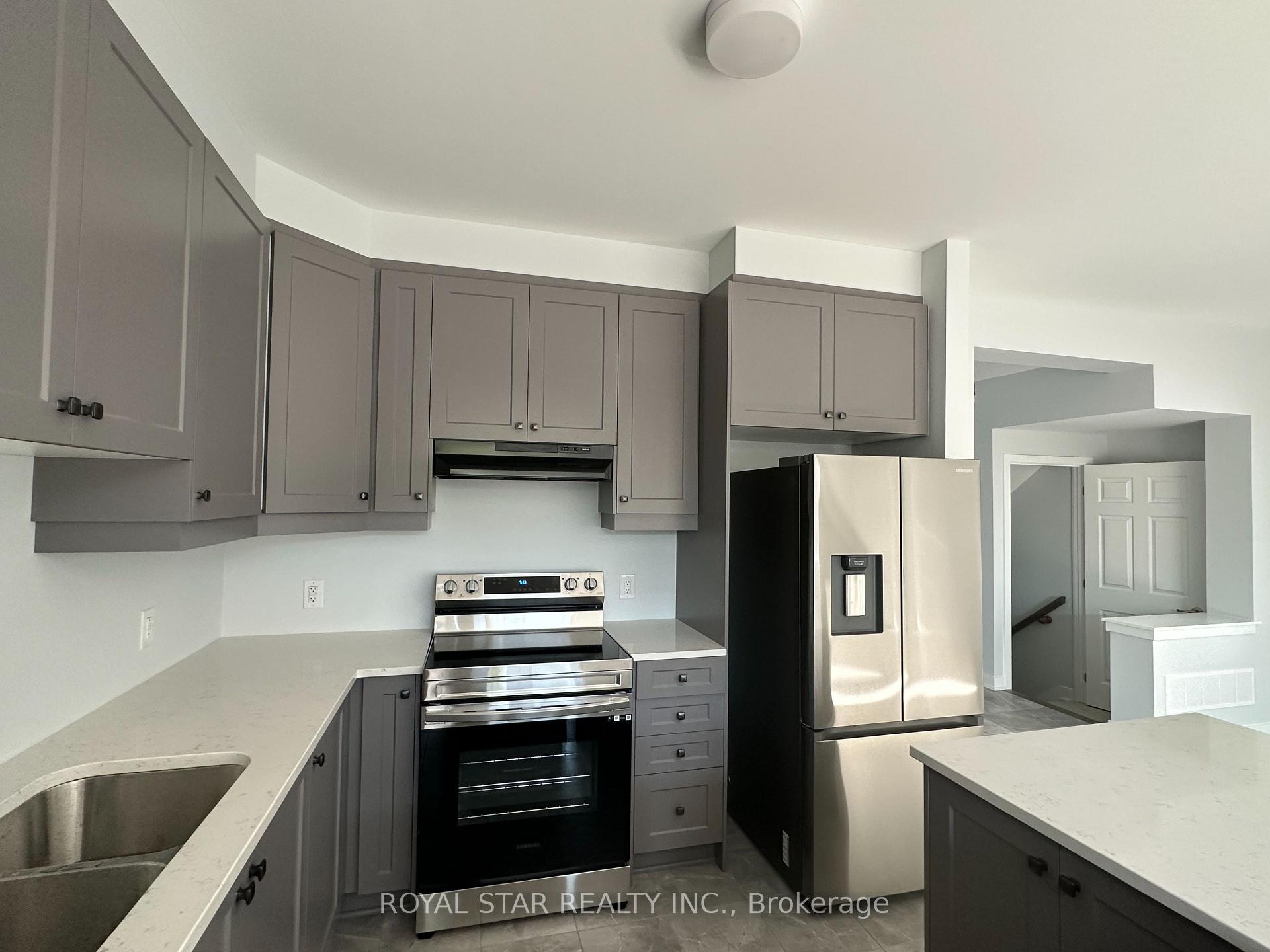 Photo 10 of 238 Billrian Crescent, Ottawa, Stittsville (North) — HOMEH