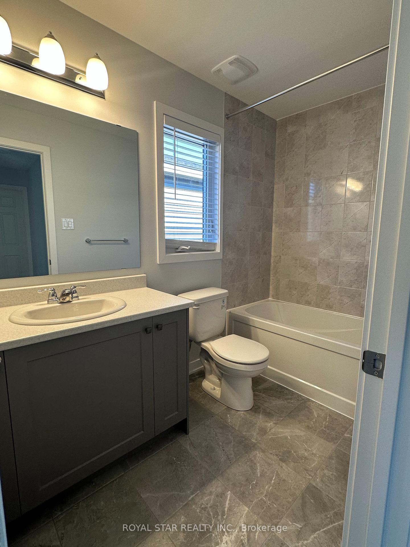 Photo 26 of 238 Billrian Crescent, Ottawa, Stittsville (North) — HOMEH