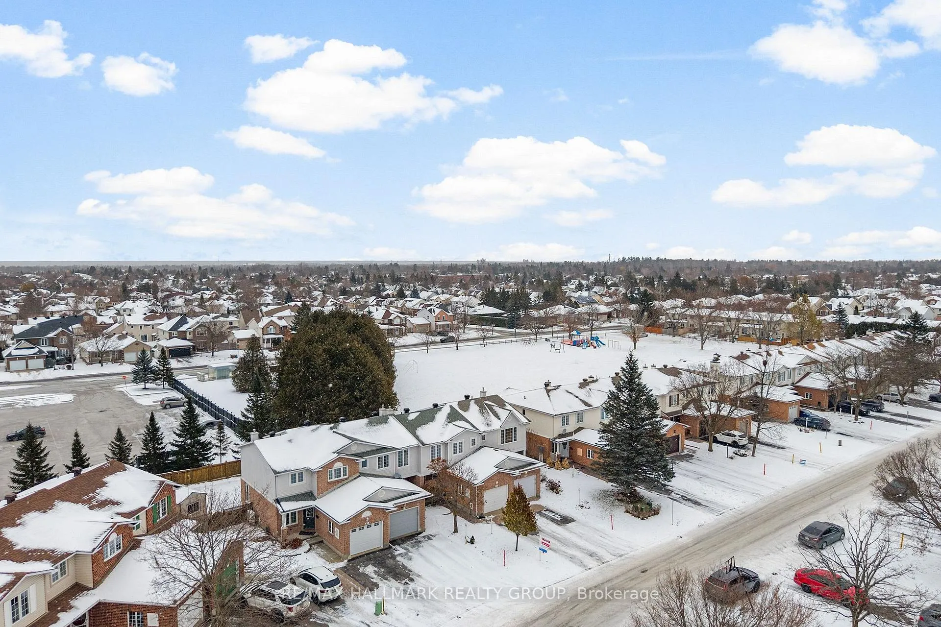 Photo 2 of 139 Whalings Circle, Ottawa, Stittsville (Central) — HOMEH